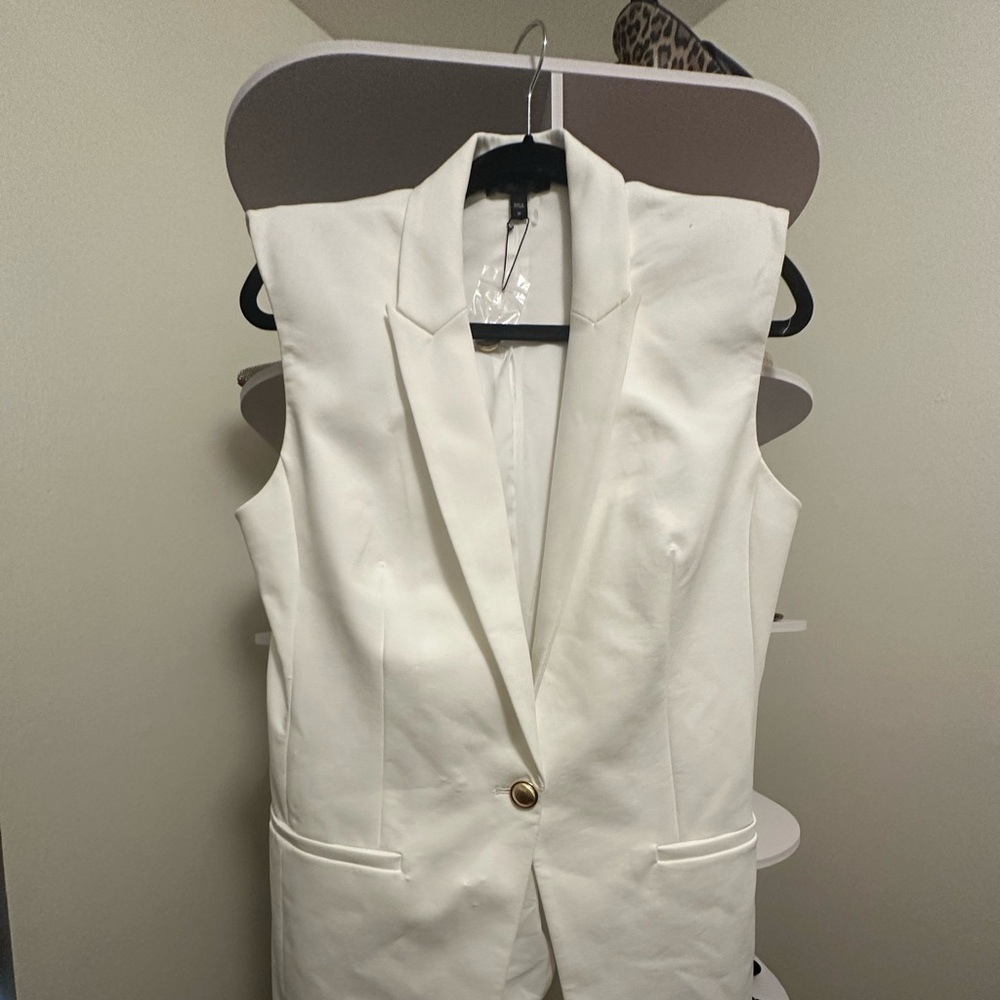 Express White Sleeveless Blazer